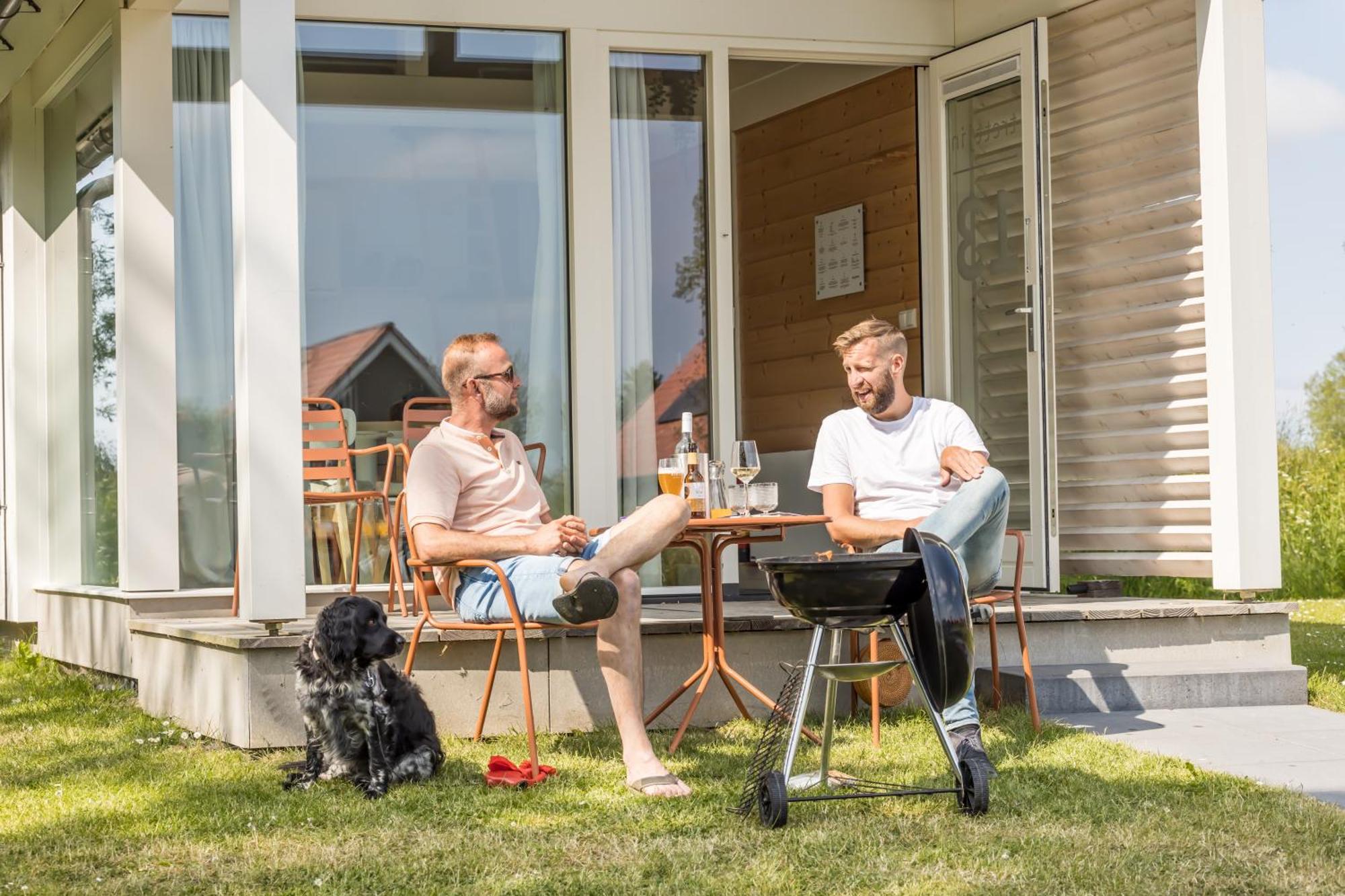 ドックムTiny House - Optioneel Met Hottubアパートメント エクステリア 写真
